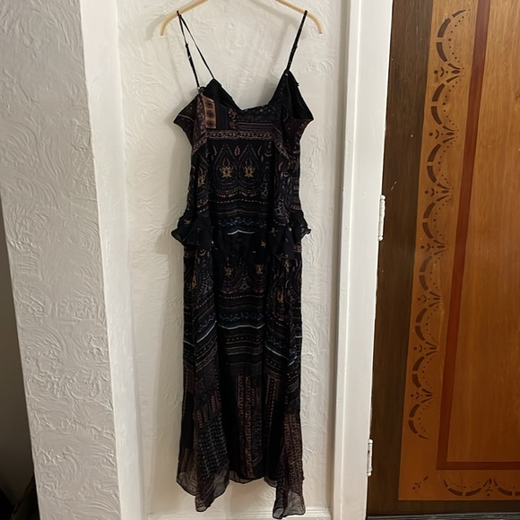 LET ME BE Women's Sheer Printed V-Neck Midi Dress Size L In Black - Picture 12 of 12